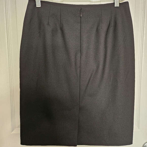 NWOT Jones New York Classic Black Women's Skirt Size 6P - Picture 5 of 11